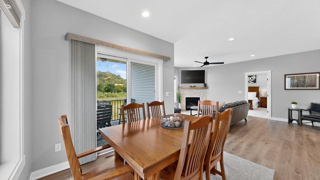 1675 Hadley Creek Drive NE, Rochester, MN 55906