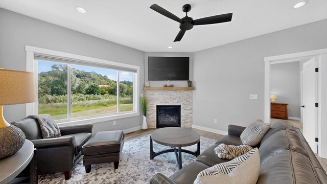 1675 Hadley Creek Drive NE, Rochester, MN 55906
