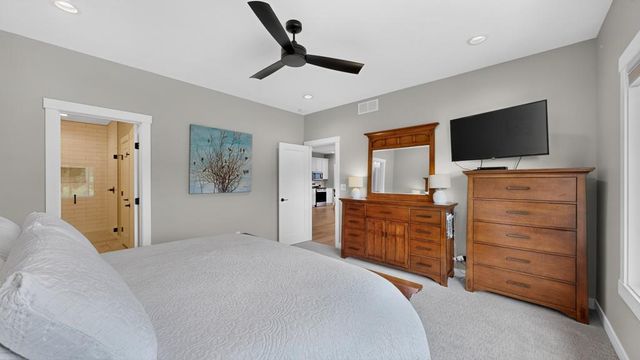 1675 Hadley Creek Drive NE, Rochester, MN 55906