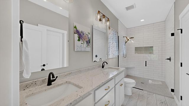 1675 Hadley Creek Drive NE, Rochester, MN 55906