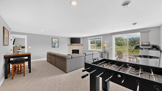 1675 Hadley Creek Drive NE, Rochester, MN 55906