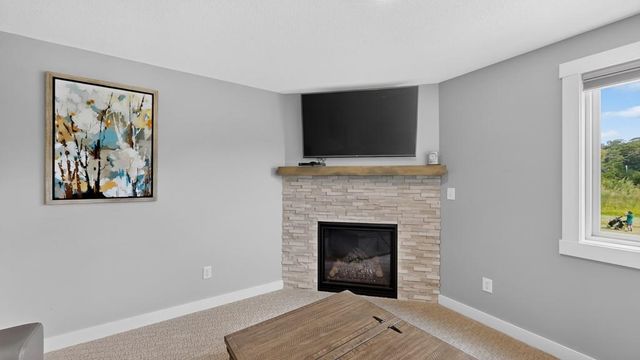 1675 Hadley Creek Drive NE, Rochester, MN 55906