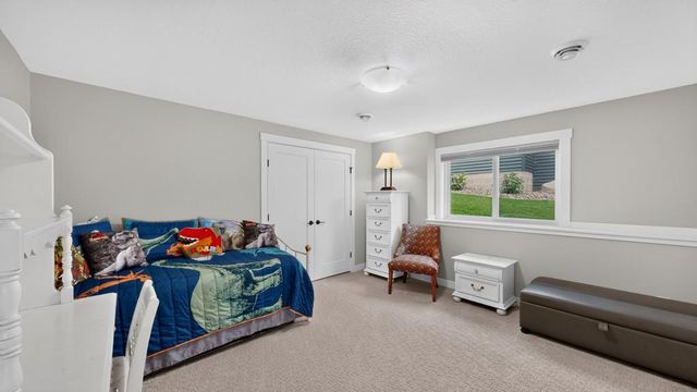 1675 Hadley Creek Drive NE, Rochester, MN 55906
