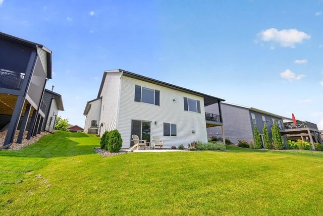 1675 Hadley Creek Drive NE, Rochester, MN 55906