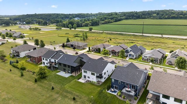 1675 Hadley Creek Drive NE, Rochester, MN 55906