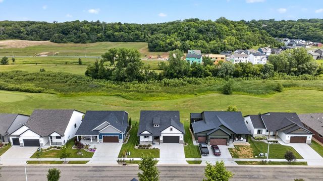 1675 Hadley Creek Drive NE, Rochester, MN 55906