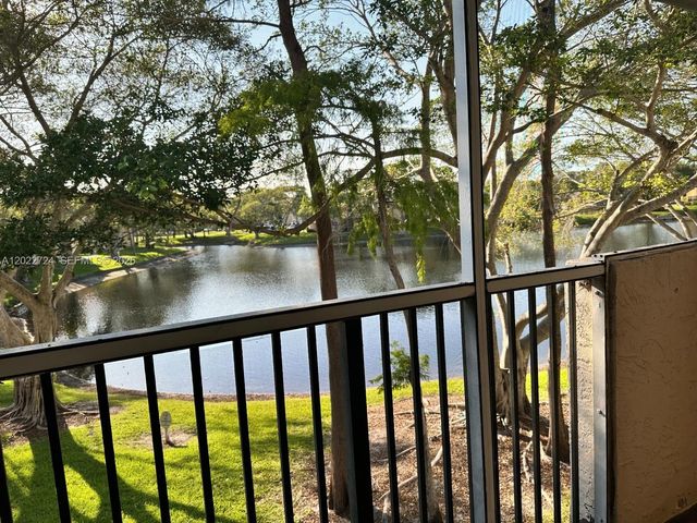 631 Cypress Lake Blvd O17, Deerfield Beach, FL 33064