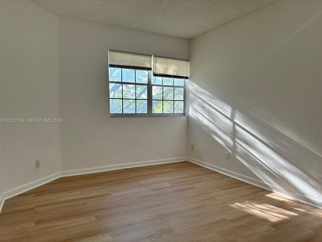 631 Cypress Lake Blvd O17, Deerfield Beach, FL 33064
