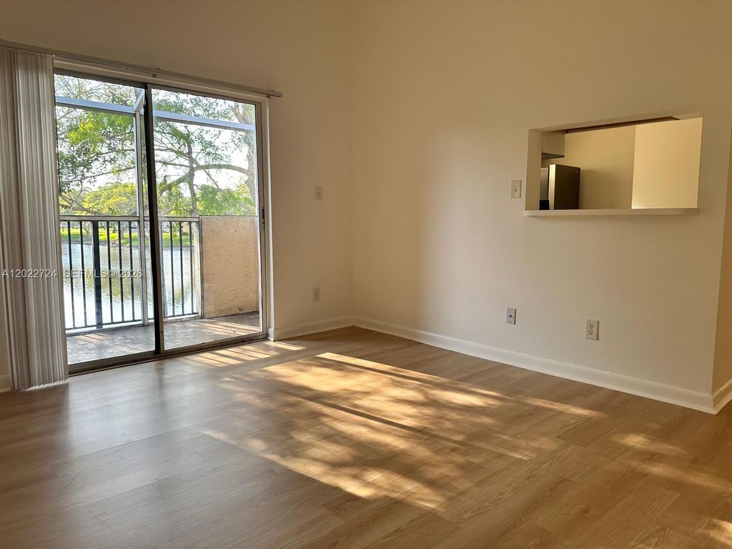 631 Cypress Lake Blvd O17, Deerfield Beach, FL 33064