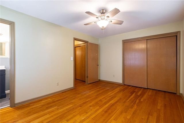 12800 E 49th Street S, Independence, MO 64055