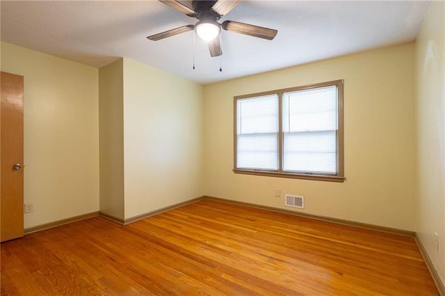 12800 E 49th Street S, Independence, MO 64055
