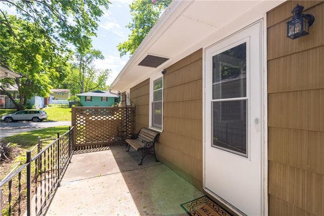 12800 E 49th Street S, Independence, MO 64055