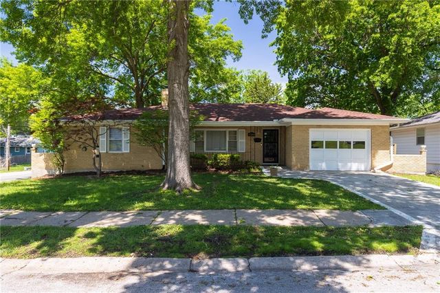 12800 E 49th Street S, Independence, MO 64055
