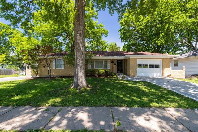 12800 E 49th Street S, Independence, MO 64055