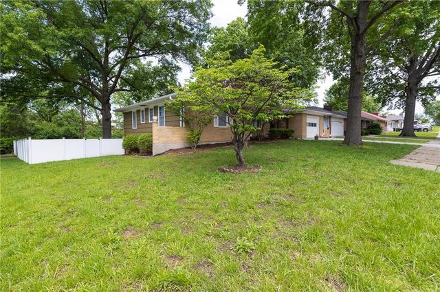 12800 E 49th Street S, Independence, MO 64055