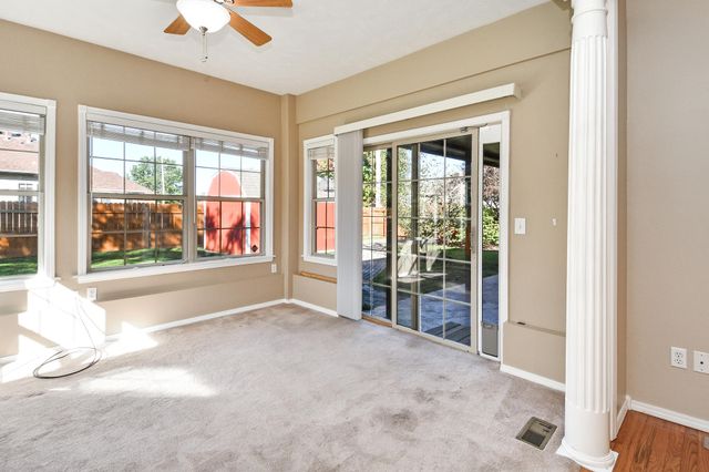 609 N Elderberry Lane, Nixa, MO 65714