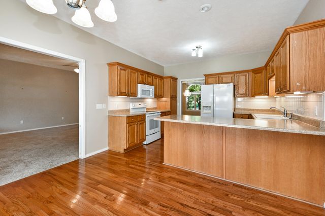 609 N Elderberry Lane, Nixa, MO 65714