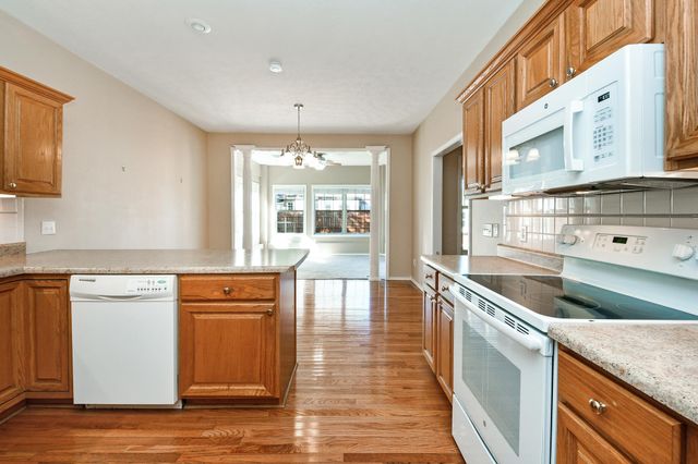 609 N Elderberry Lane, Nixa, MO 65714