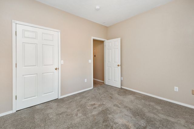 609 N Elderberry Lane, Nixa, MO 65714