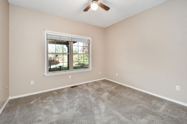 609 N Elderberry Lane, Nixa, MO 65714