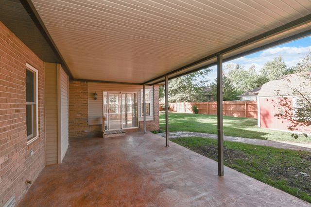 609 N Elderberry Lane, Nixa, MO 65714