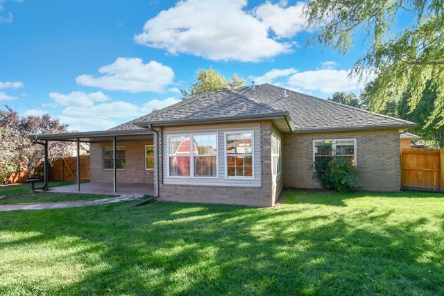 609 N Elderberry Lane, Nixa, MO 65714