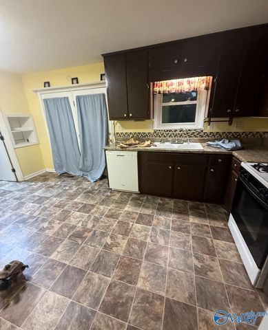 403 Garmon Avenue, Boaz, AL 35957