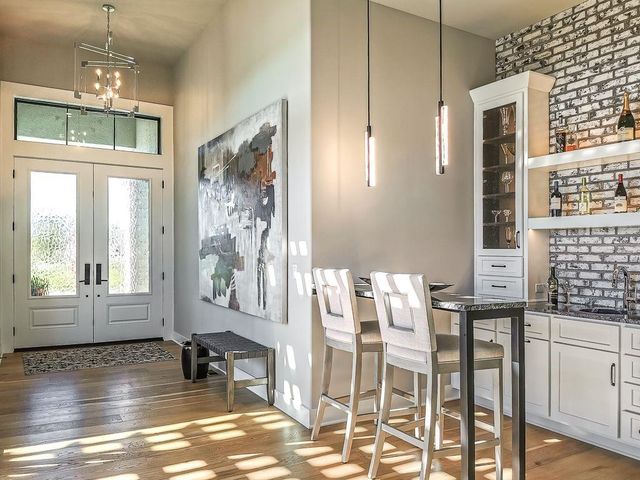 2908 NE 102nd Street, Kansas City, MO 64155