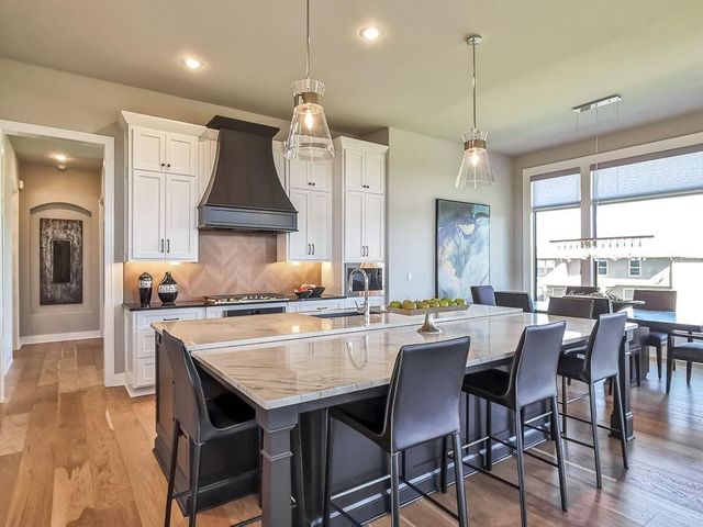 2908 NE 102nd Street, Kansas City, MO 64155