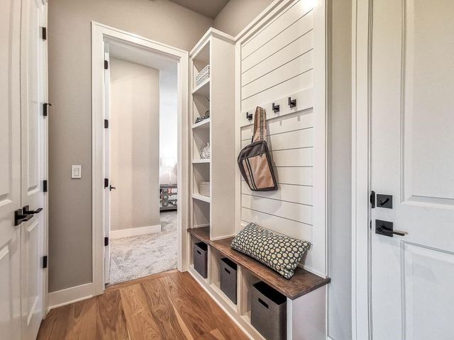 2908 NE 102nd Street, Kansas City, MO 64155