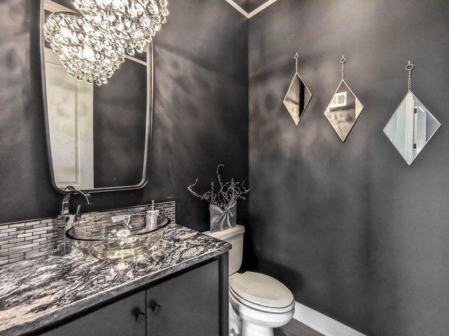 2908 NE 102nd Street, Kansas City, MO 64155