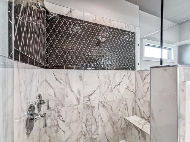 2908 NE 102nd Street, Kansas City, MO 64155