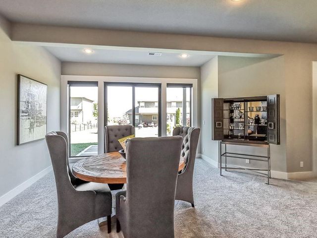 2908 NE 102nd Street, Kansas City, MO 64155