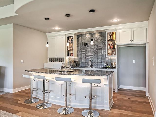 2908 NE 102nd Street, Kansas City, MO 64155