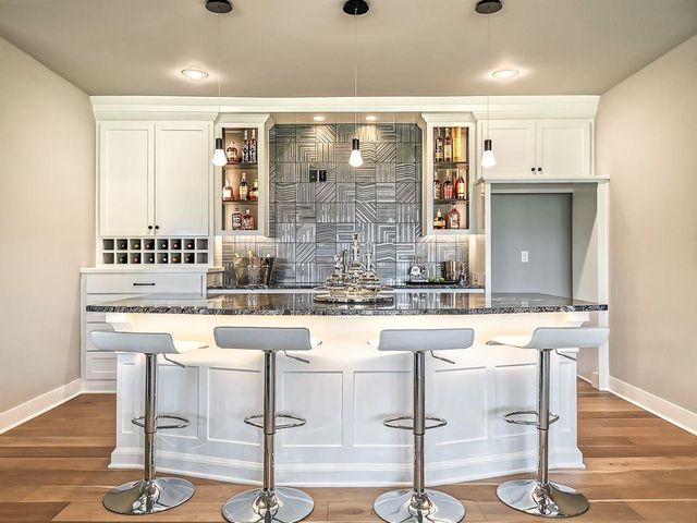 2908 NE 102nd Street, Kansas City, MO 64155