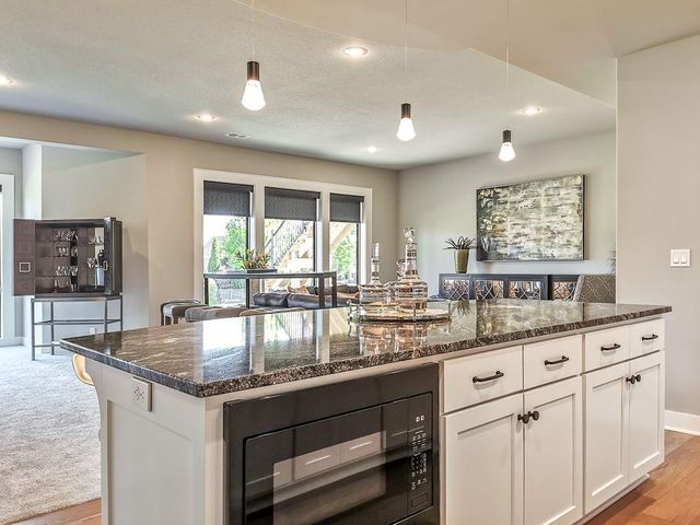 2908 NE 102nd Street, Kansas City, MO 64155