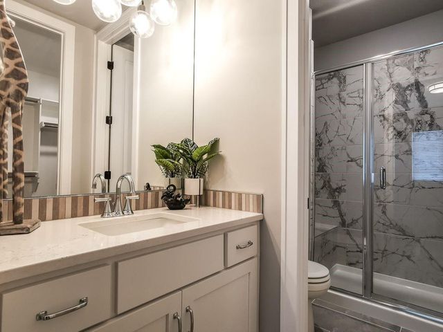 2908 NE 102nd Street, Kansas City, MO 64155