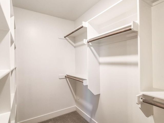 2908 NE 102nd Street, Kansas City, MO 64155