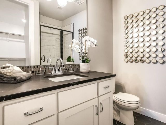 2908 NE 102nd Street, Kansas City, MO 64155