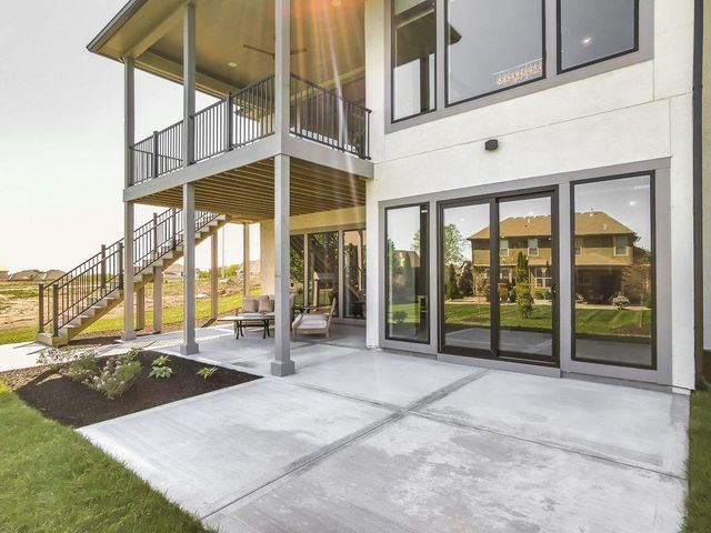 2908 NE 102nd Street, Kansas City, MO 64155