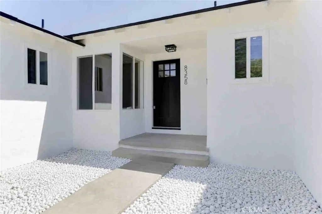 8358 Nestle, Northridge, CA 91325