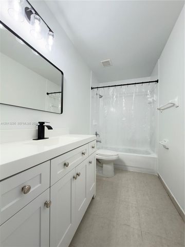 8725 SW 158th Pl 8725, Miami, FL 33193