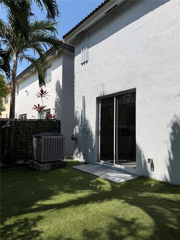 8725 SW 158th Pl 8725, Miami, FL 33193