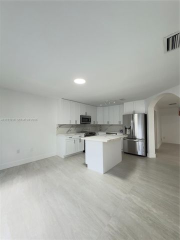 8725 SW 158th Pl 8725, Miami, FL 33193