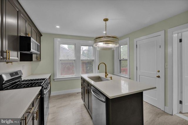 26 BUCKS ST, Wernersville, PA 19565