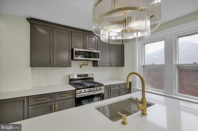 26 BUCKS ST, Wernersville, PA 19565
