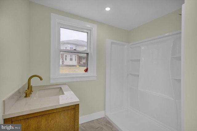 26 BUCKS ST, Wernersville, PA 19565