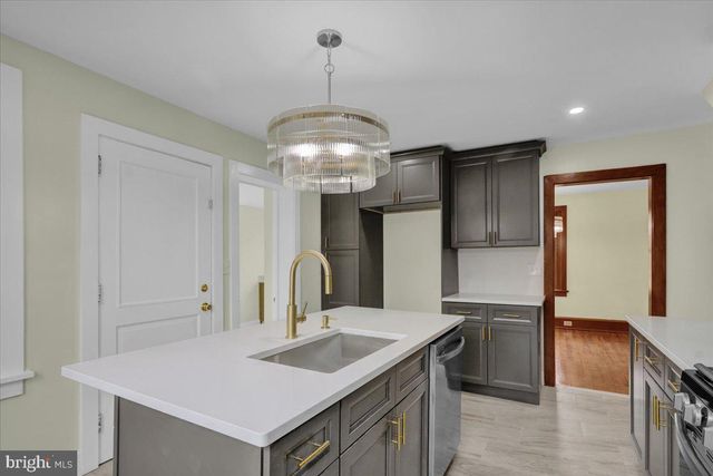 26 BUCKS ST, Wernersville, PA 19565