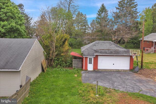 26 BUCKS ST, Wernersville, PA 19565