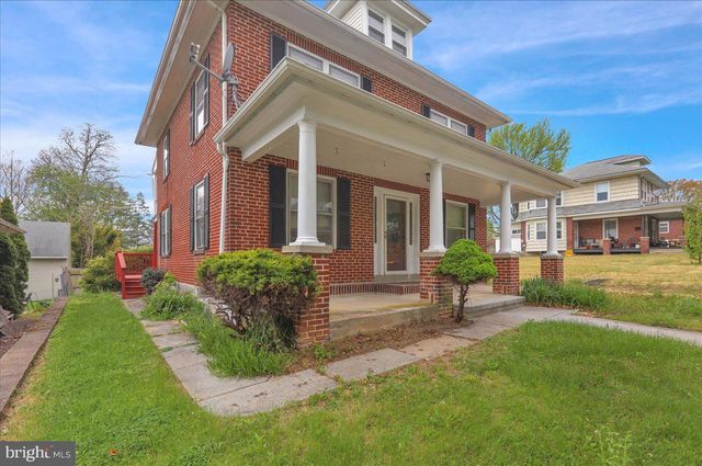 26 BUCKS ST, Wernersville, PA 19565